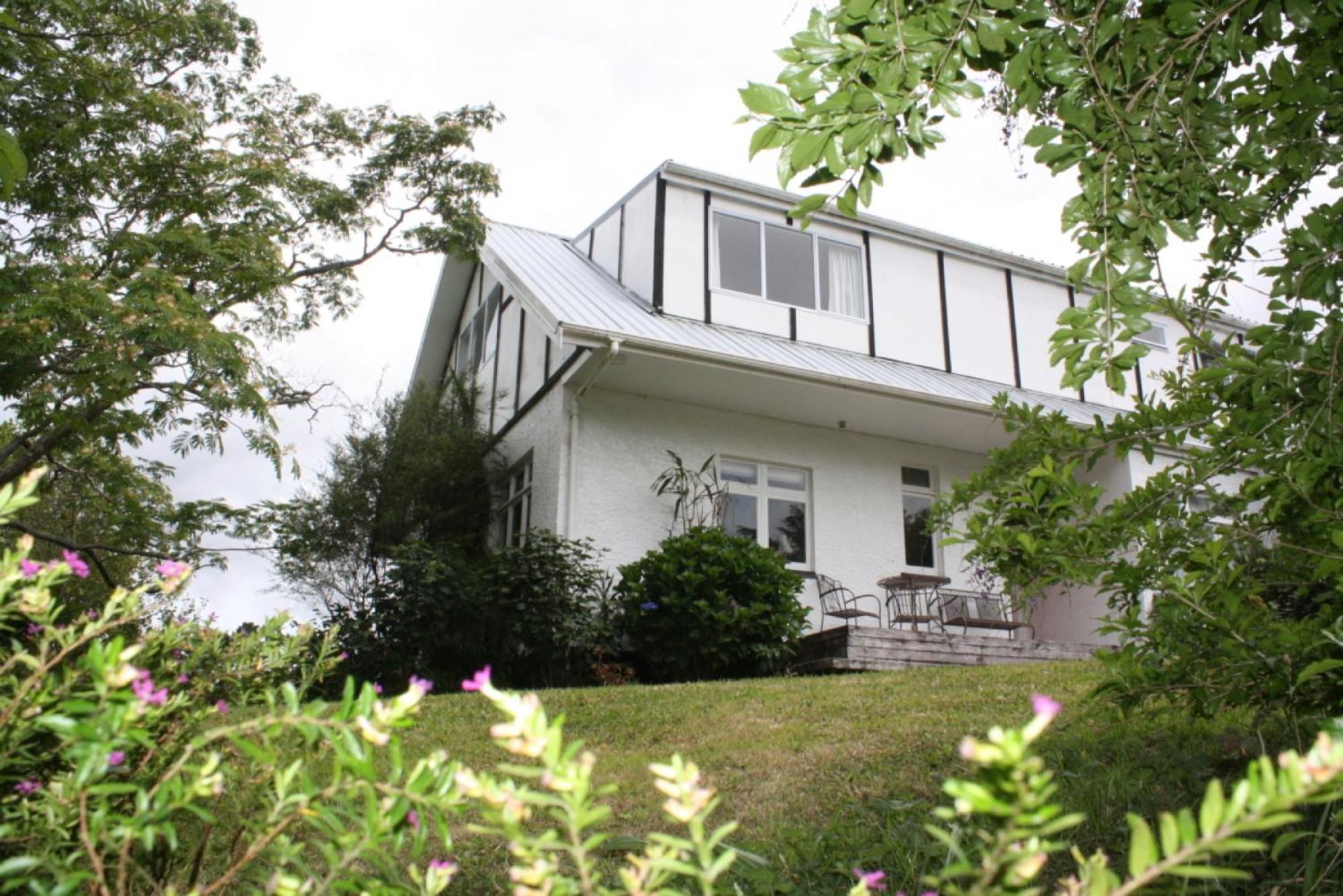Purple Hen Country Lodge Катикати Экстерьер фото