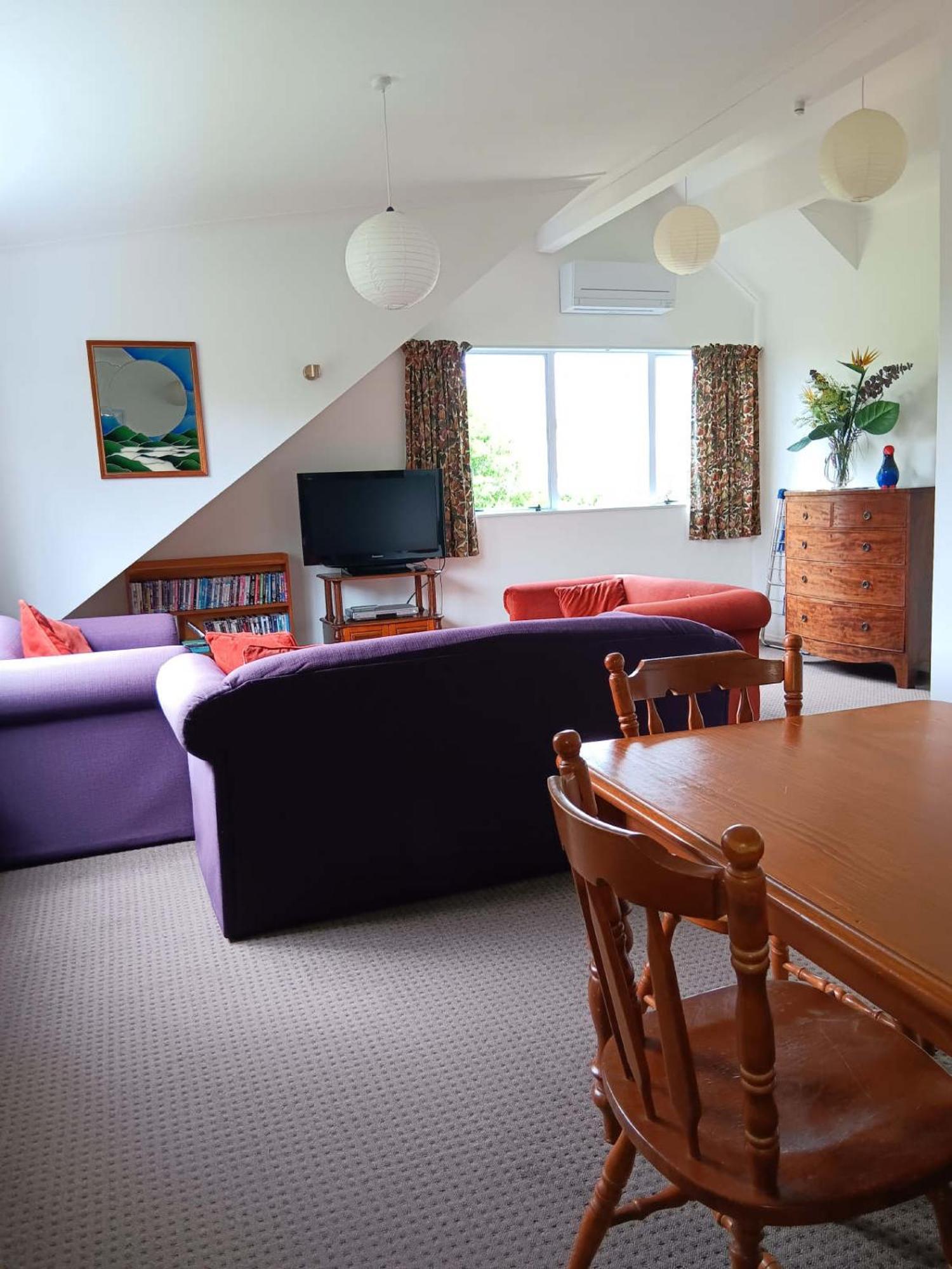 Purple Hen Country Lodge Катикати Экстерьер фото
