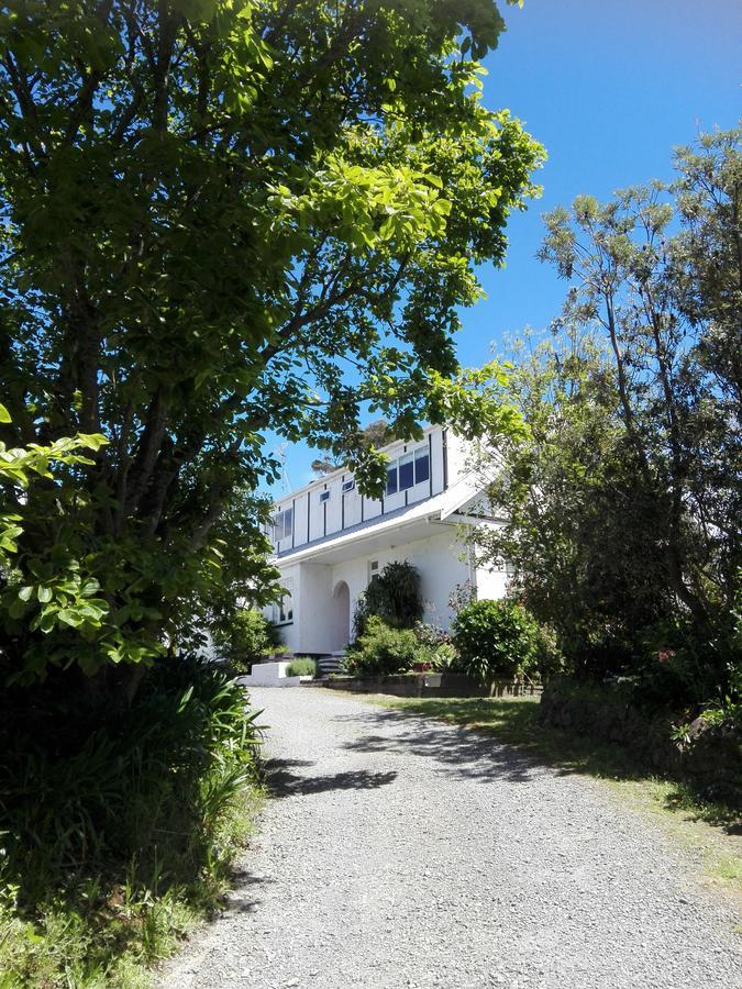 Purple Hen Country Lodge Катикати Экстерьер фото